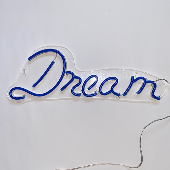 Dream Neon Sign 🌚 - Picture 2 of 5